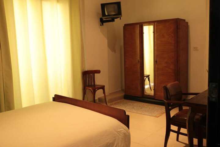 Room 7 of 24
