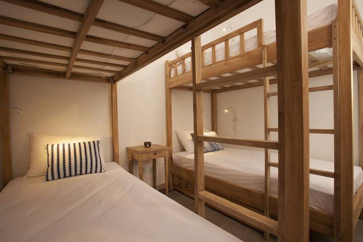Room 8 of 62