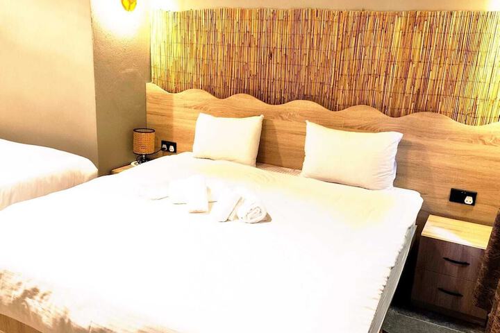 Room 46 of 78