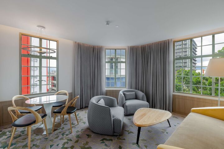 Room 51 of 88