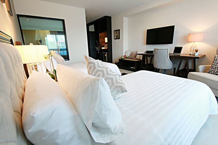 Room 5 of 49