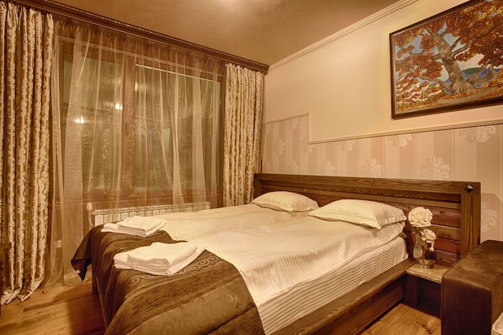 Room 7 of 34