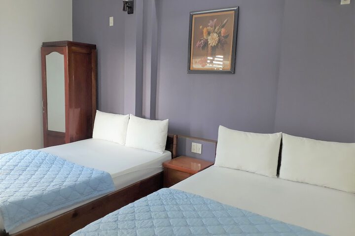 Room 7 of 37
