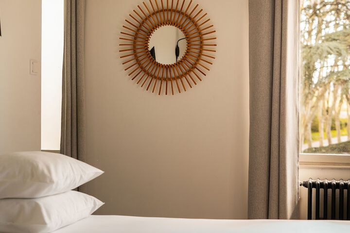 Room 26 of 74