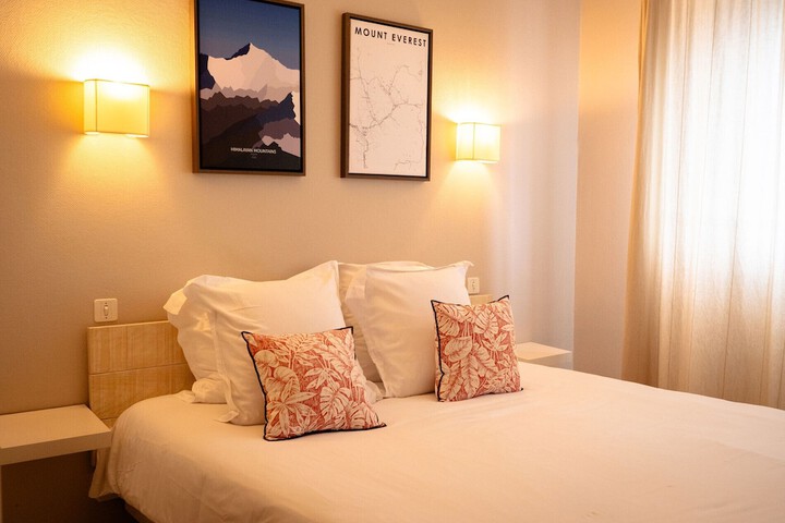 Room 12 of 50