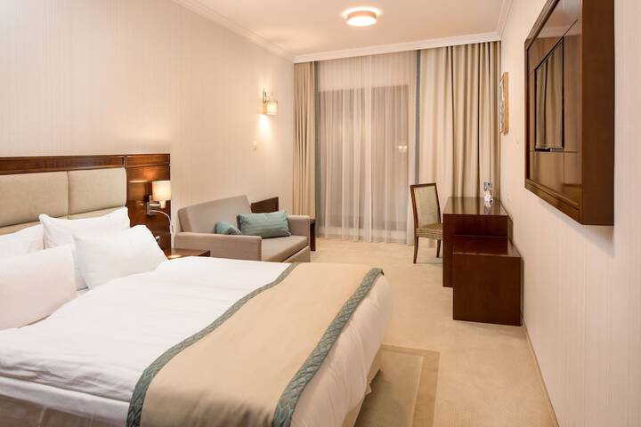 Room 18 of 54