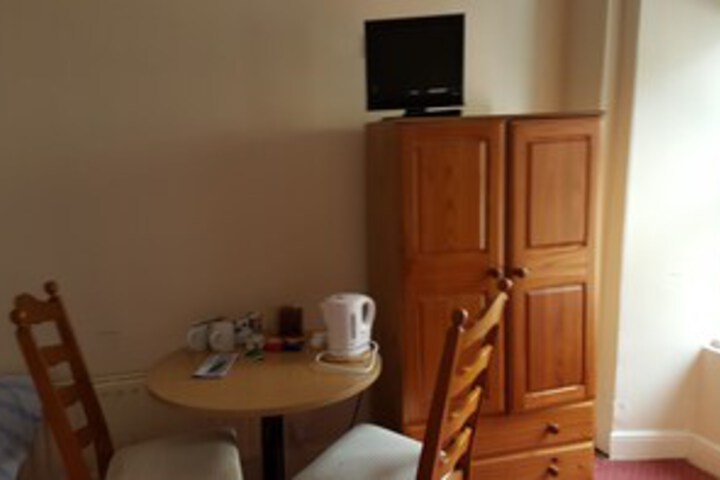 Room 73 of 105