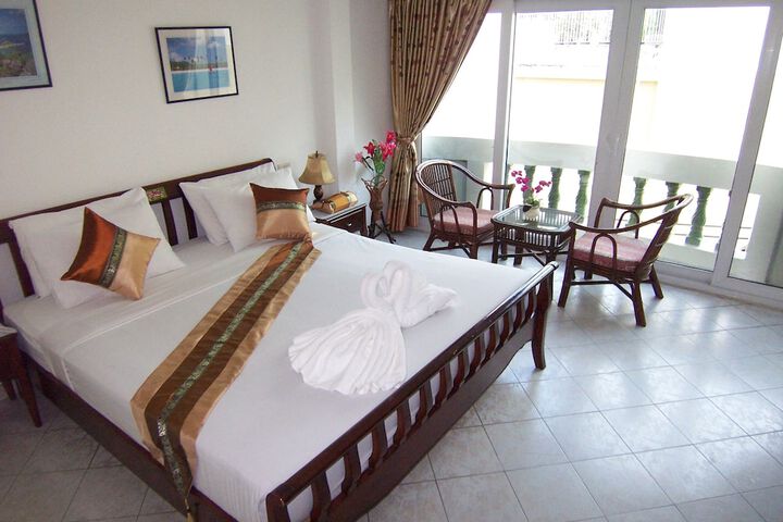 Room 3 of 39