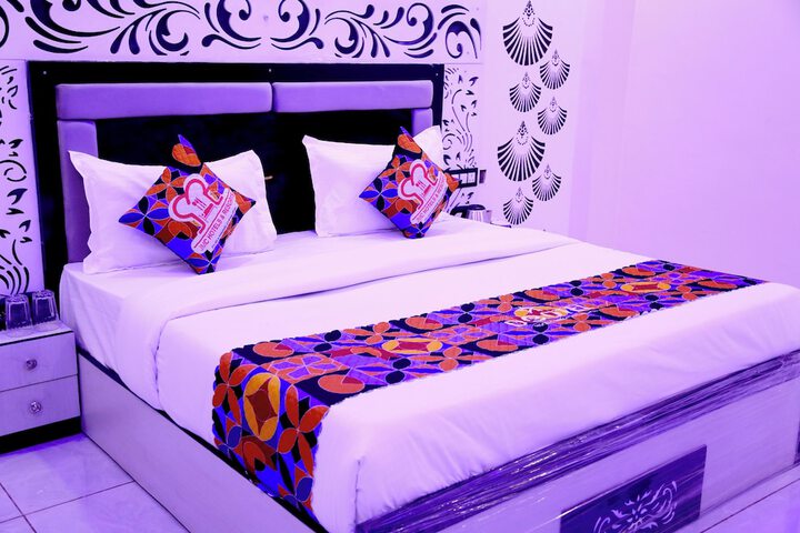 Room 14 of 25