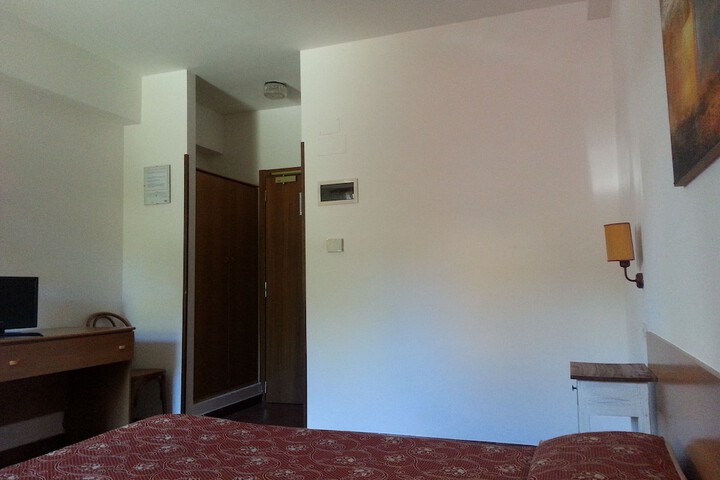 Room 30 of 72
