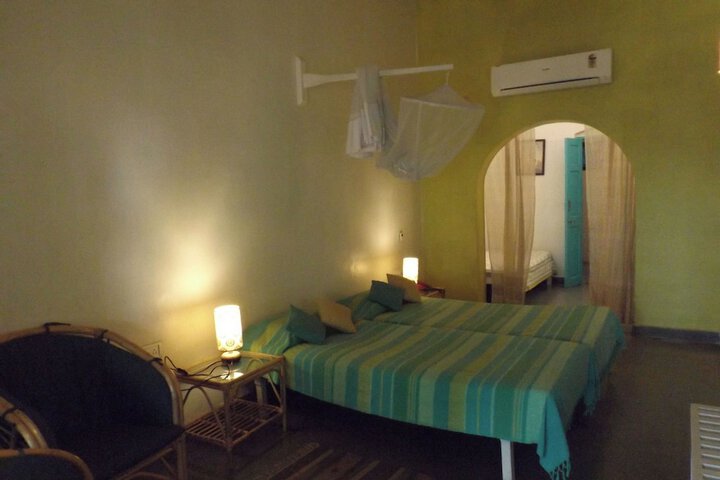 Room 20 of 233