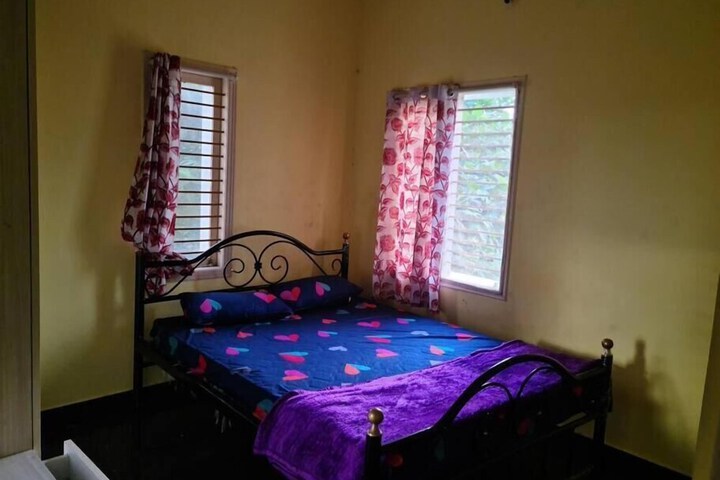 Room 9 of 24