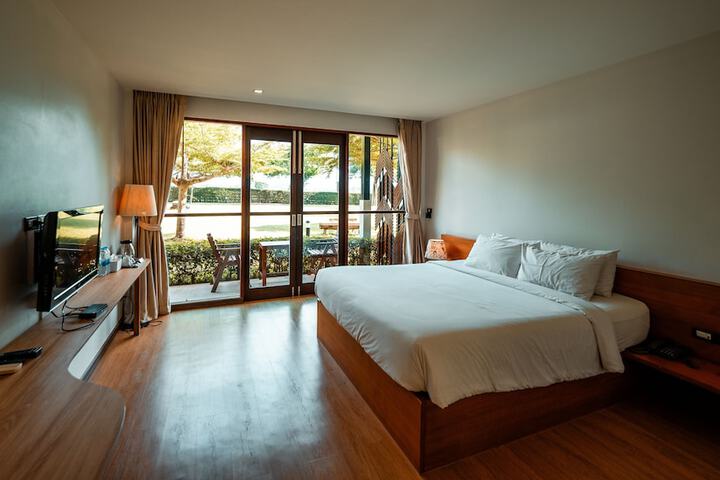 Room 2 of 26