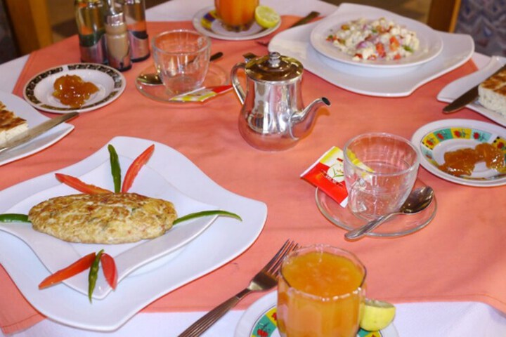 Breakfast meal