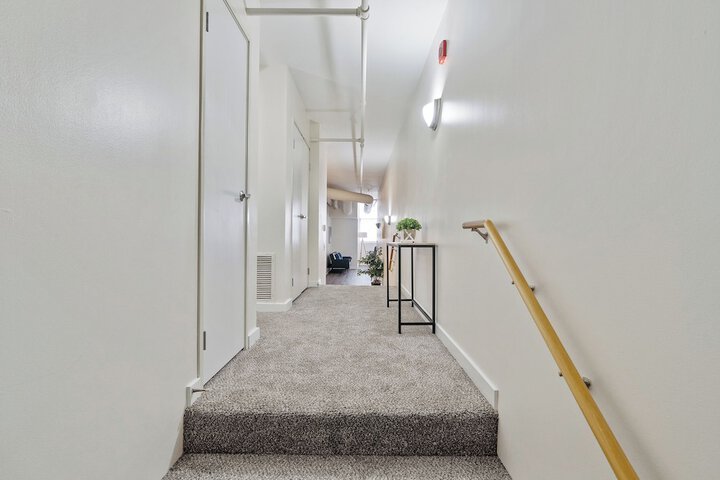 Room 150 of 194
