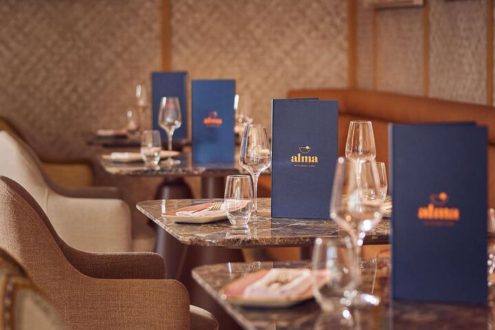 Dining 113 of 256