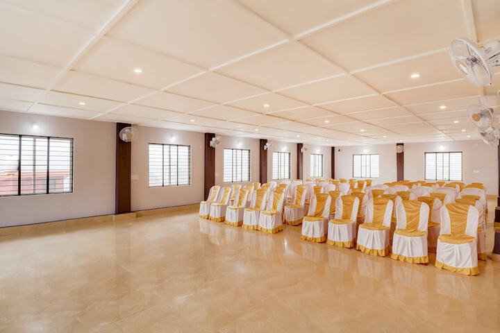 Ballroom/Hall 26 of 34