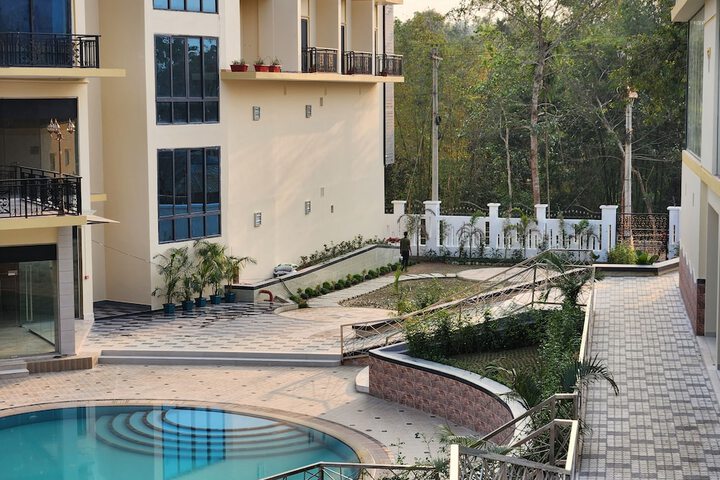 Pool 18 of 43