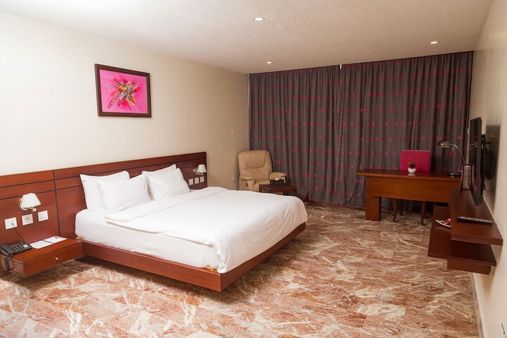 Room 15 of 62