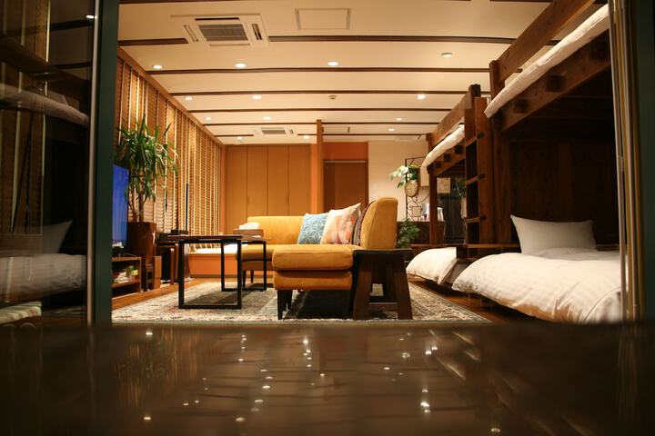 Room 3 of 23