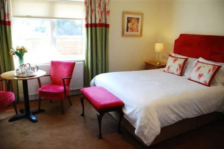 Room 5 of 42