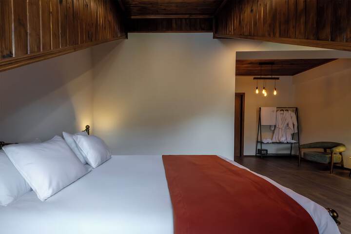 Room 15 of 62