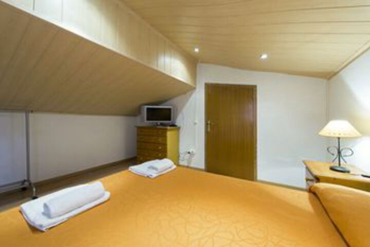Room 14 of 39