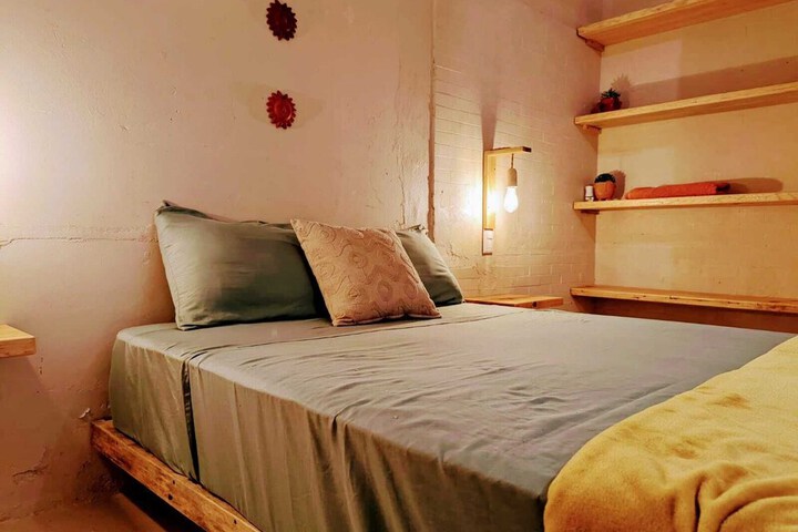 Room 7 of 20