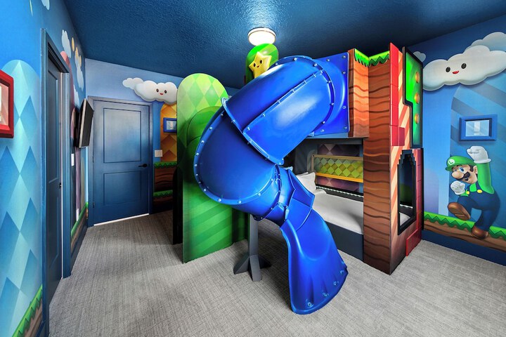 Children's theme room