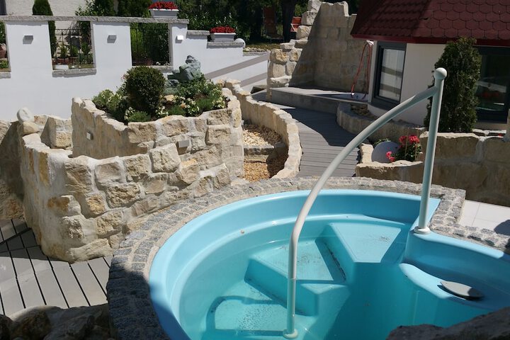 Hotel Pool
