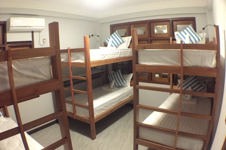 Room 14 of 47