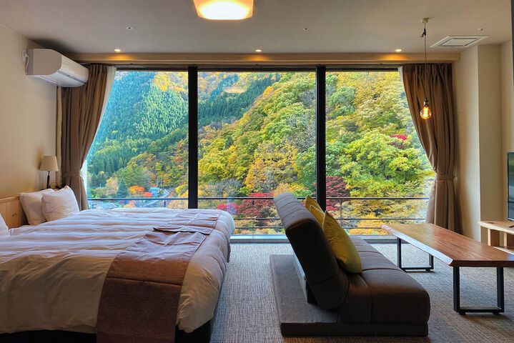 Room 8 of 47