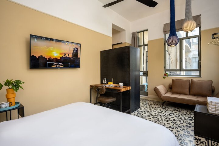 Room 12 of 55