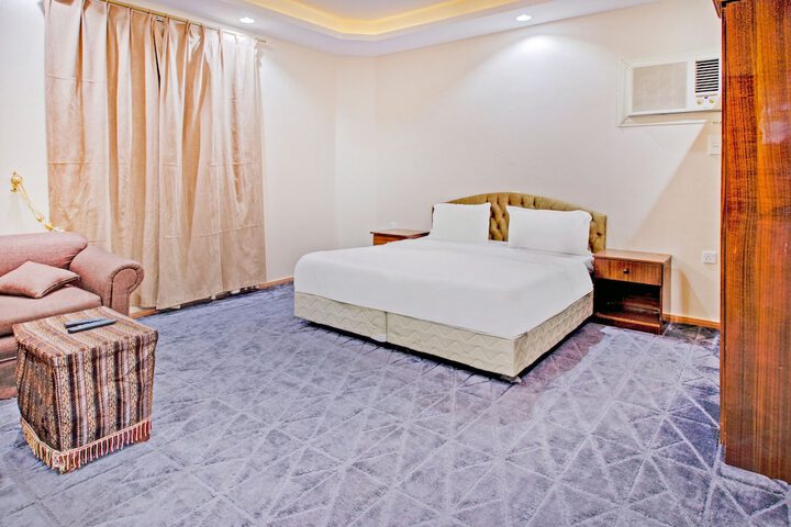 Room 16 of 53