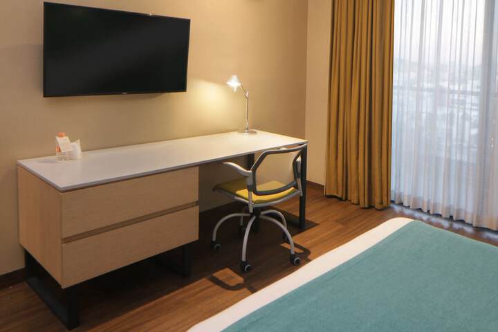Room 48 of 104