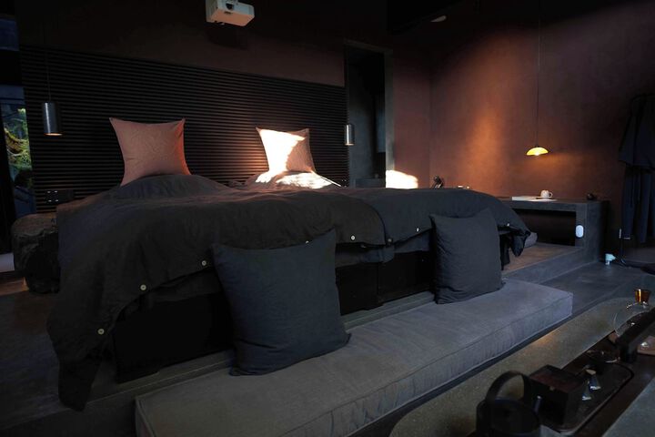 Room 21 of 128
