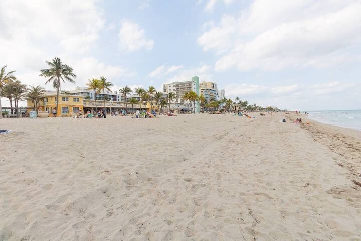 Beach 19 of 23