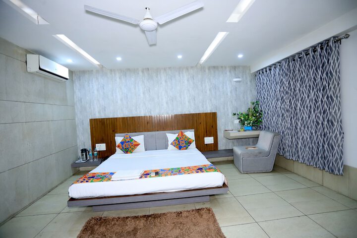Room 8 of 21