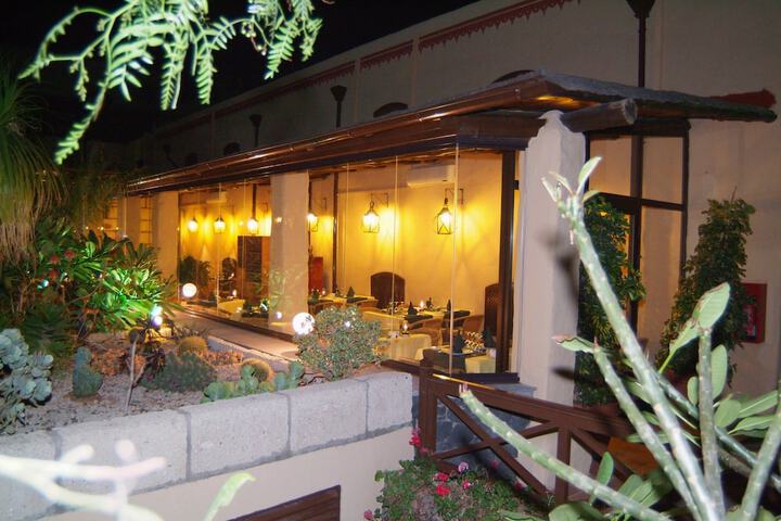Lounge 42 of 71