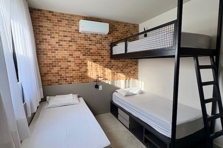 Room 67 of 143