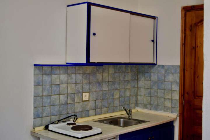 Room 13 of 28