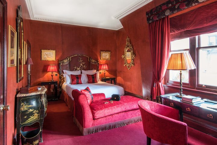Room 26 of 68