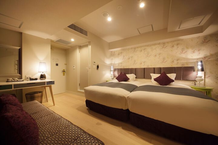 Room 25 of 114