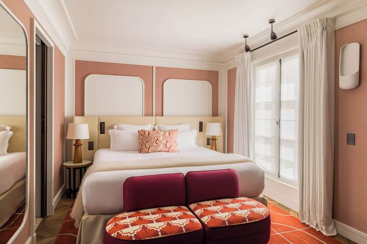 Room 27 of 67
