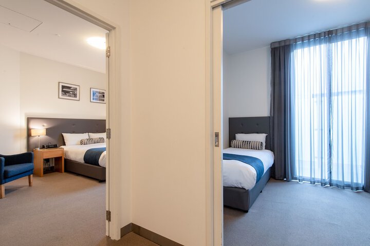 Room 13 of 64