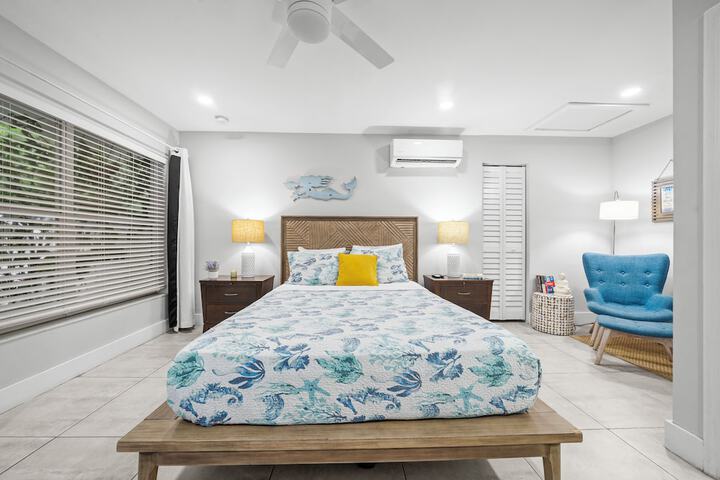 Room 2 of 52