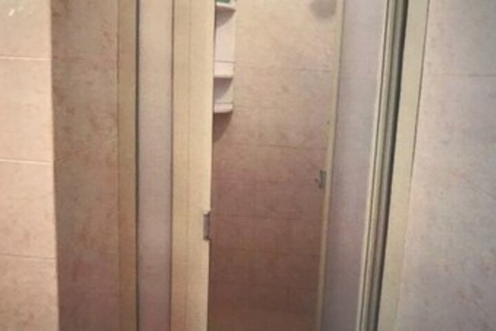 Room 4 of 19