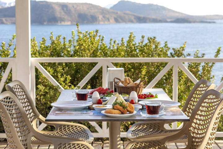 Breakfast/Coffee Service 59 of 88