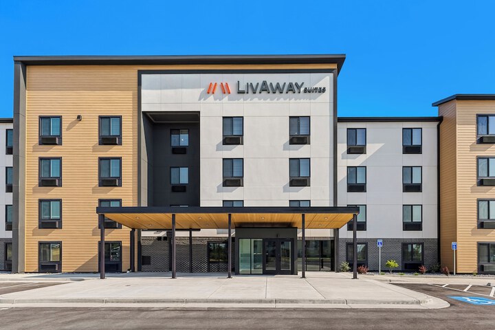 LivAway Suites Phoenix-Tolleson in Tolleson, AZ
