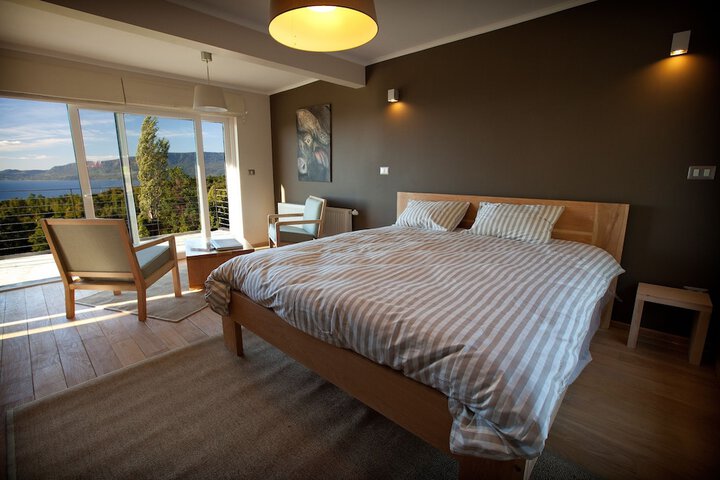 Room 3 of 27